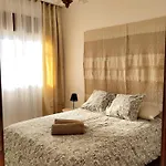 Pet Friendly La Golondrina Del Duraton Holiday home *