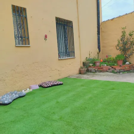 Pet Friendly La Golondrina Del Duraton Ferienhaus Sebúlcor