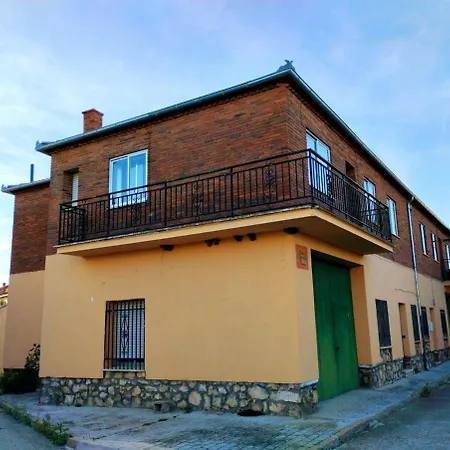 Pet Friendly La Golondrina Del Duraton * Sebulcor