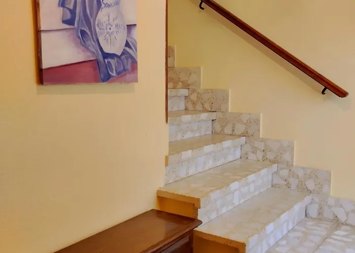 Pet Friendly La Golondrina Del Duraton Holiday home Sebulcor